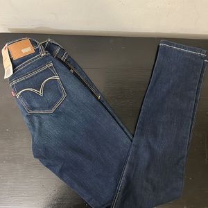 Levi Low Rise Jeans Bold Curve New SZ 1